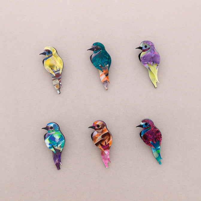 Tropical Bird Resin Brooch (lilac)