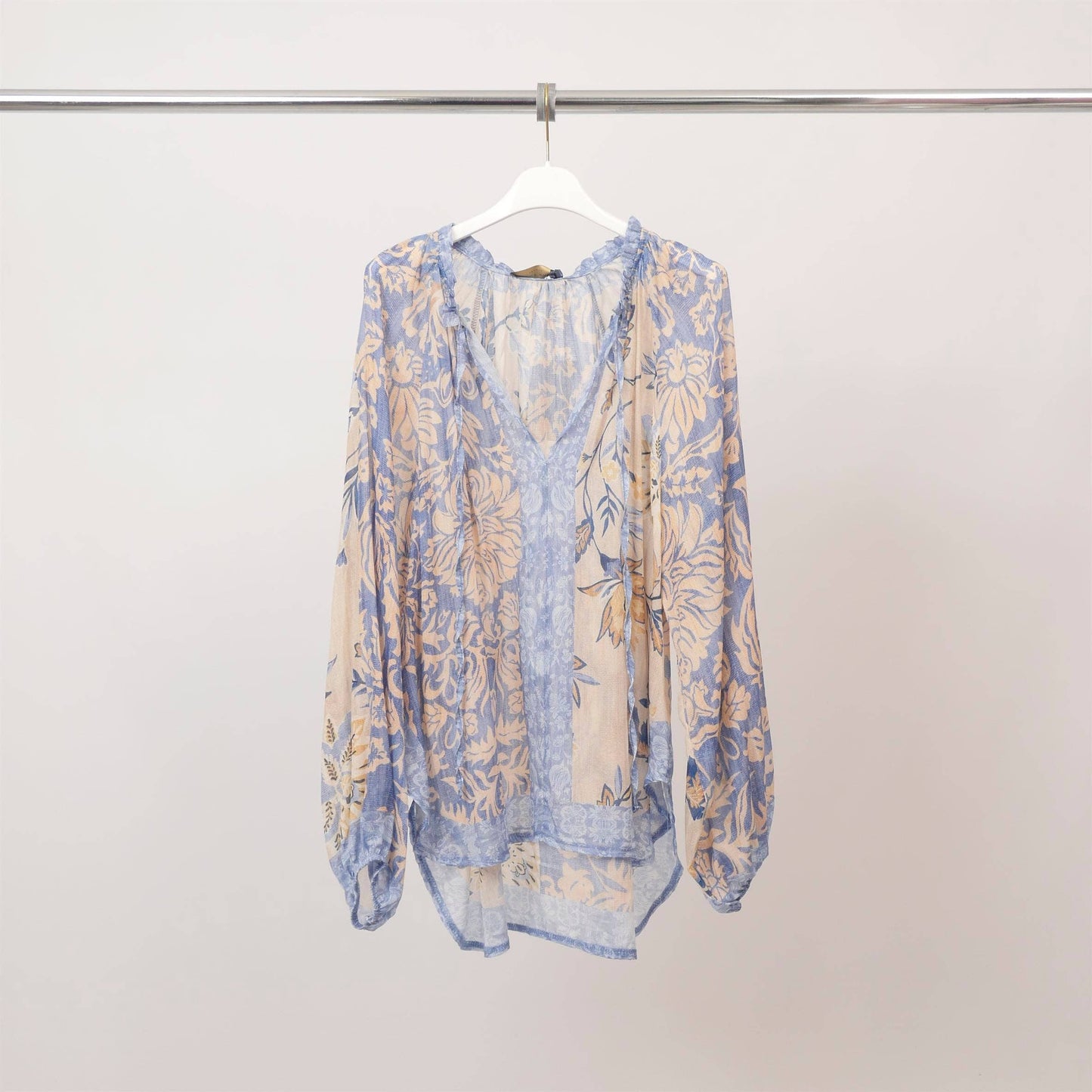 Printed Blouse w/ Ruffled Tie Collar (blue)