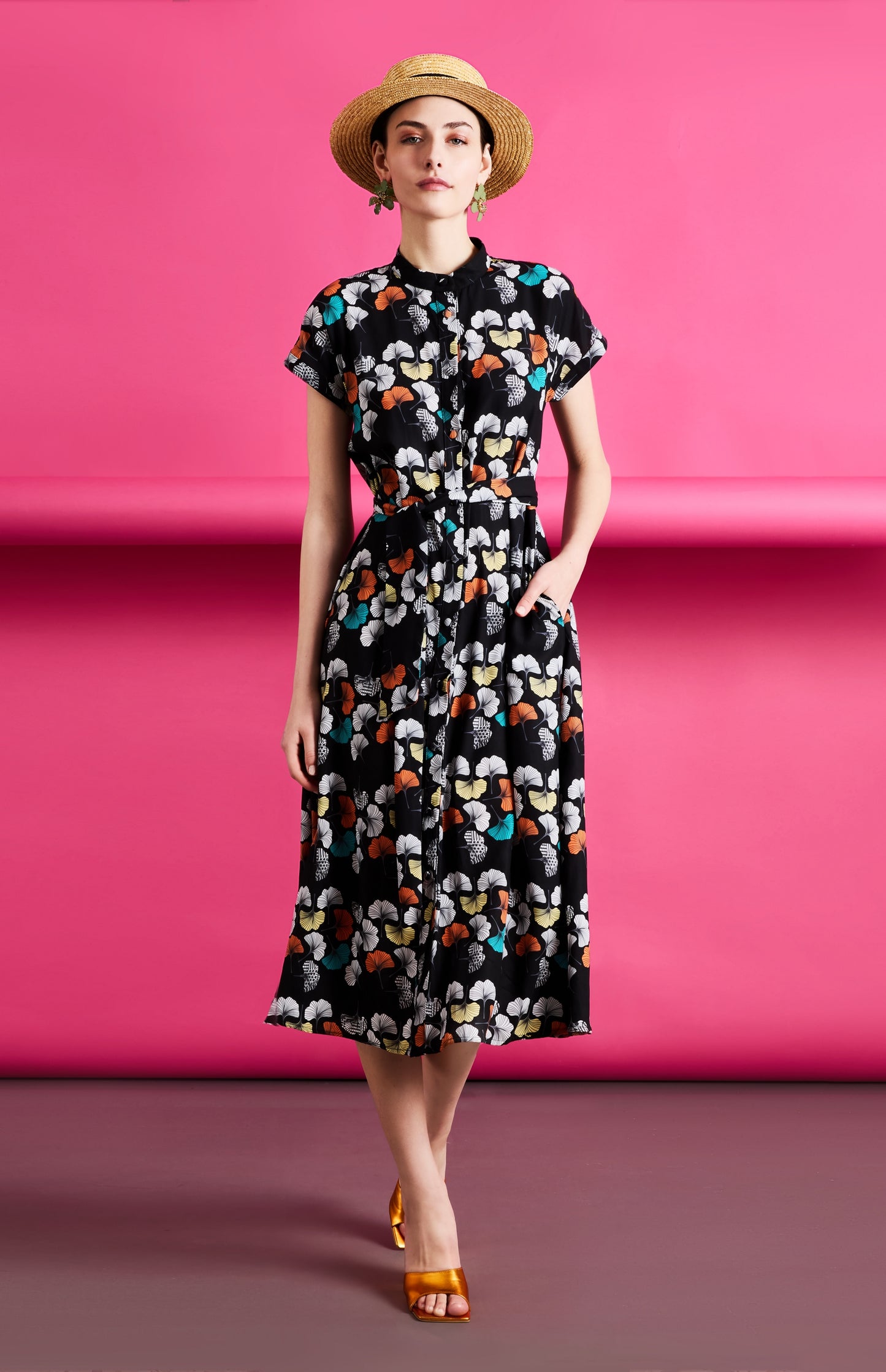 Printed Mao Dress (black)