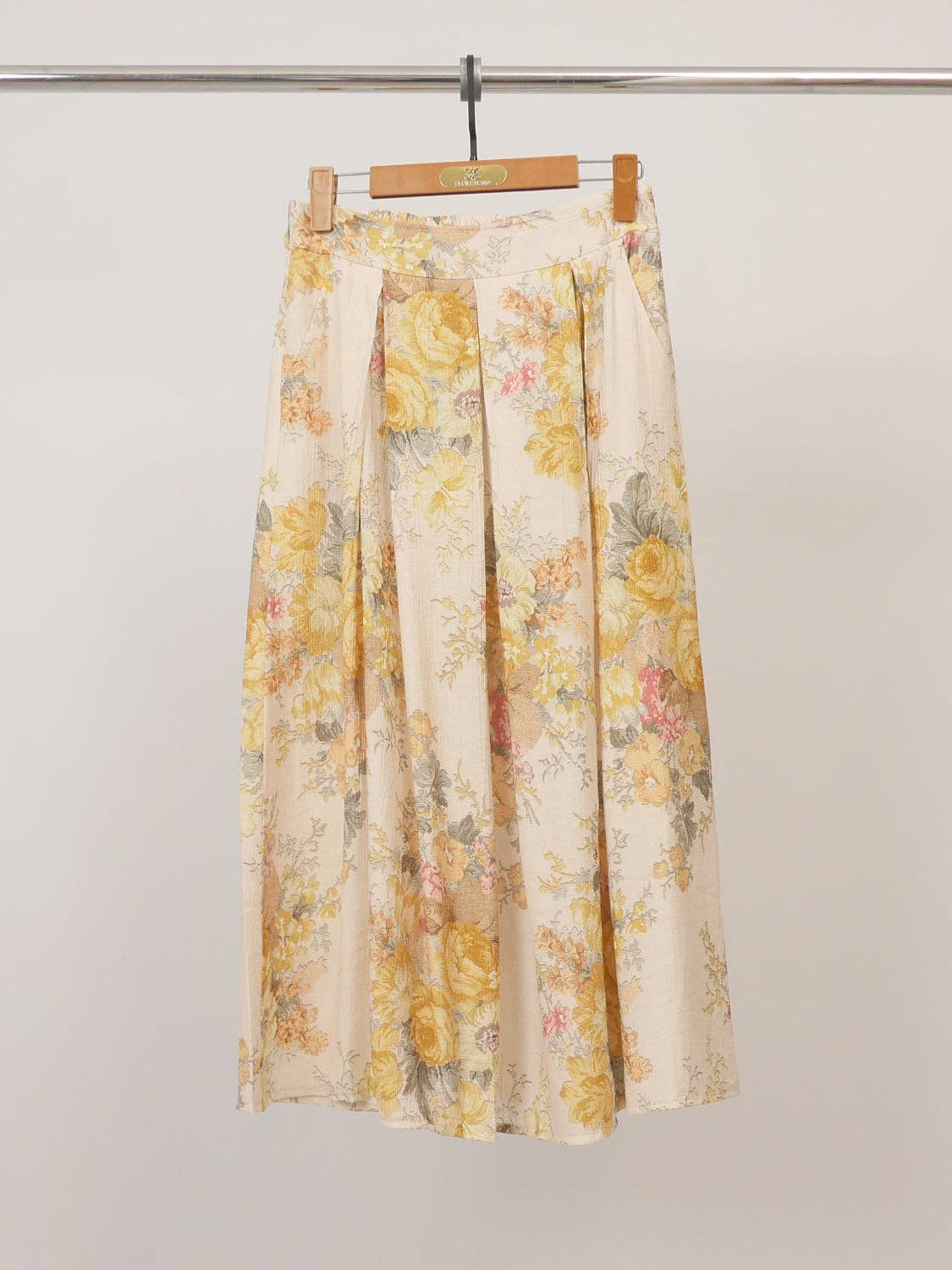 Tivoli Gardens Midi Skirt (ivory)