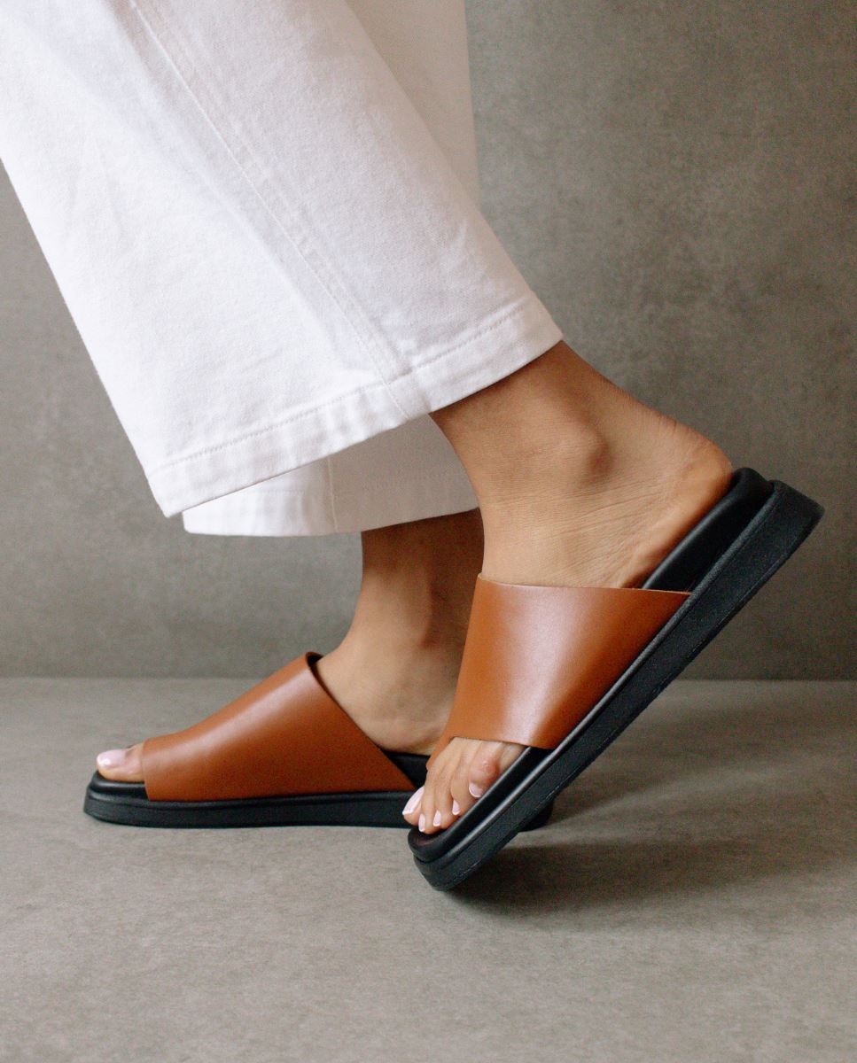 Toe Ring Flat Sandals