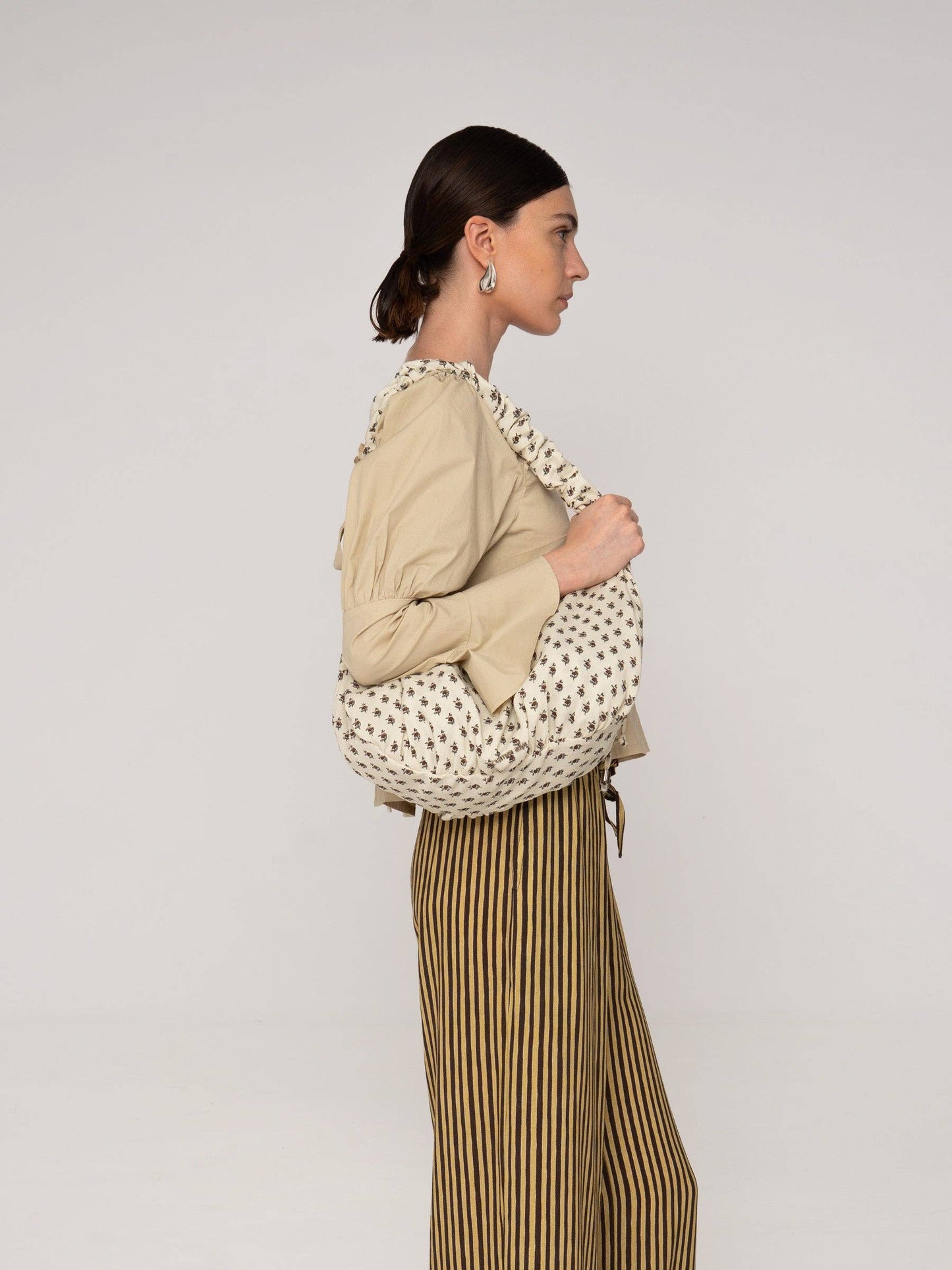 Sucrée Shore Shoulder Bag