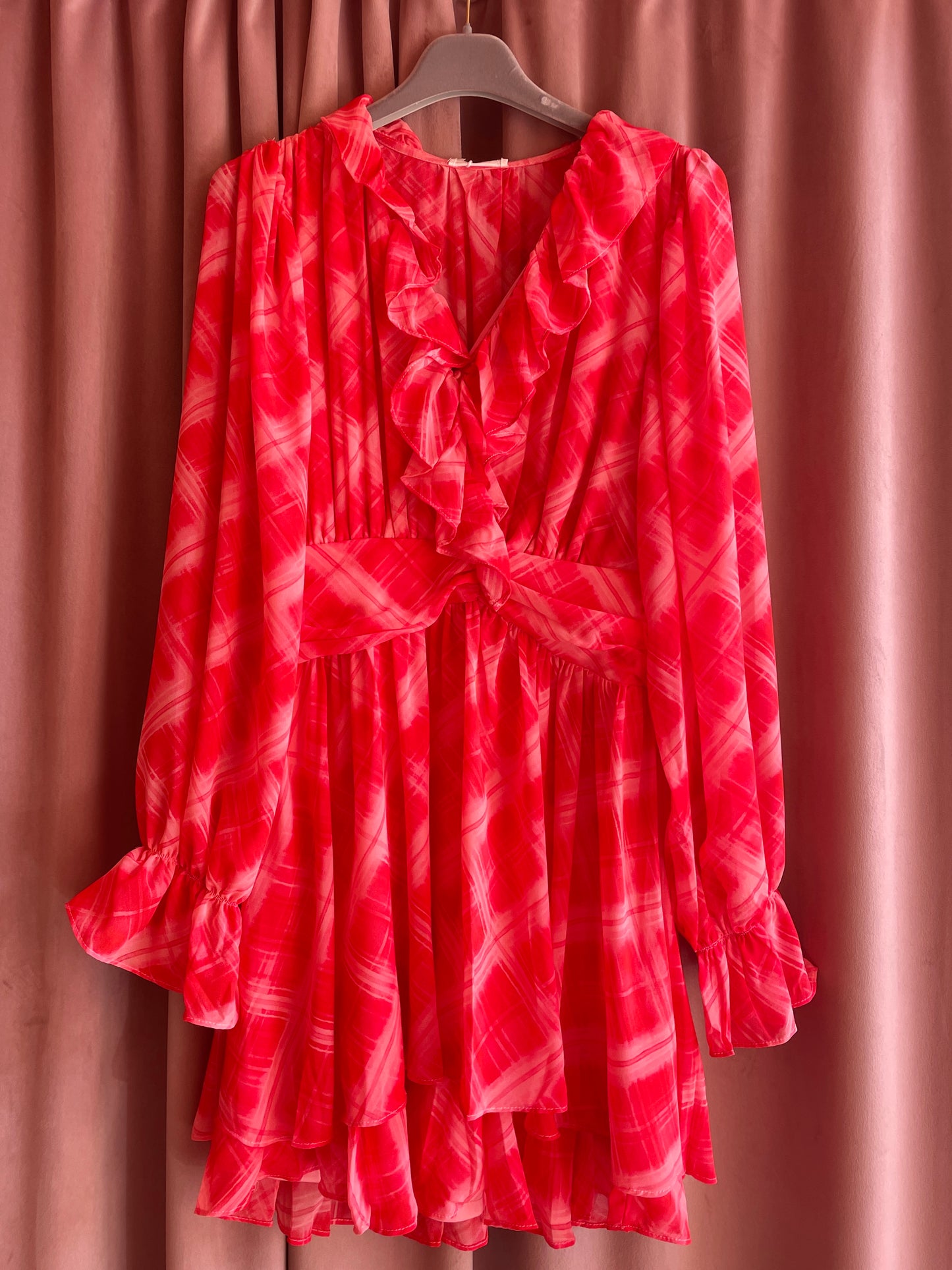 Ruffled Short Dress (red/pink)