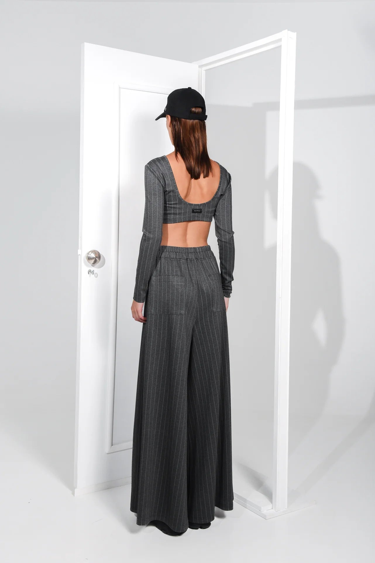 Ahead Wide Pants (Grey)