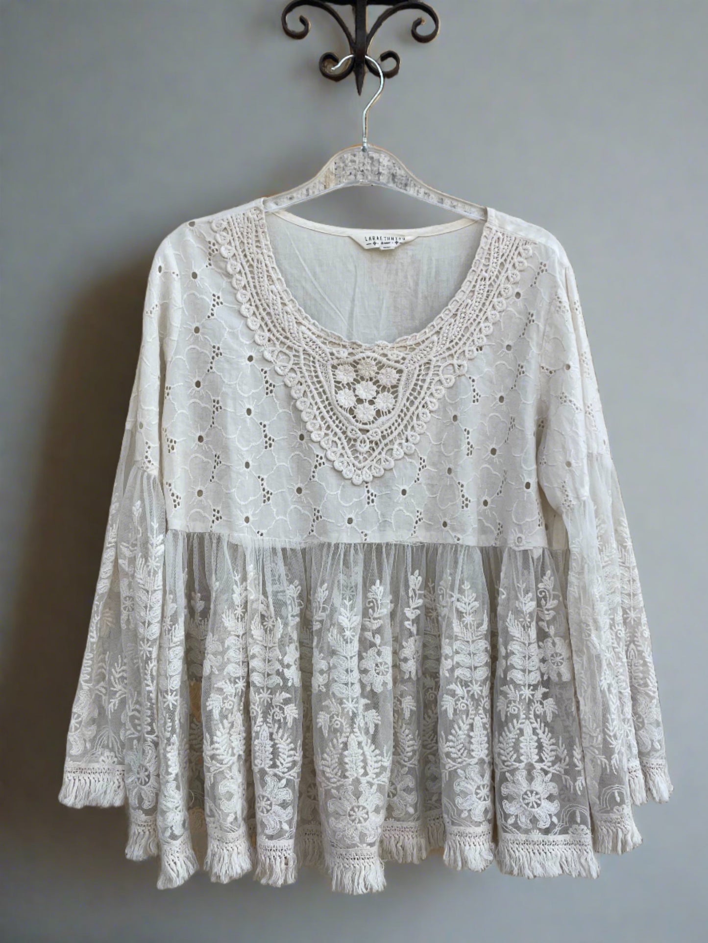 Long Sleeved Lace Top (ivory)