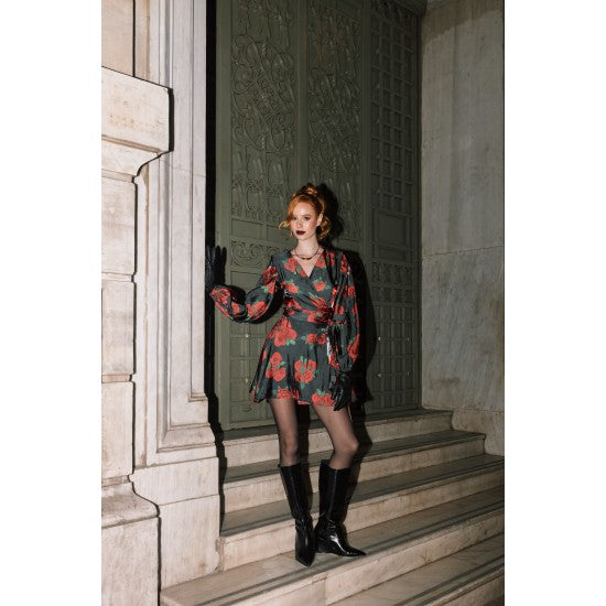 Vivre Short Dress (Red Roses)