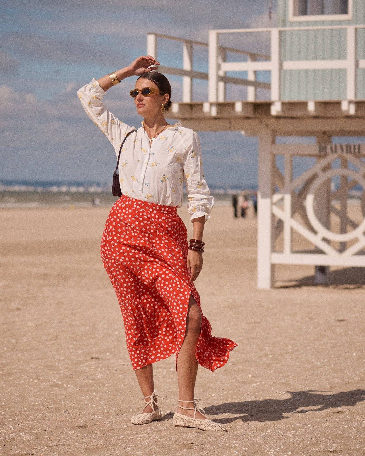 Plaza skirt (white blossoms)