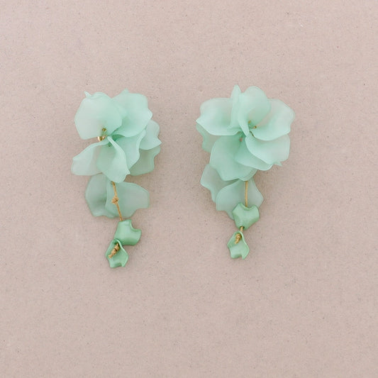 Petals Resin Earrings (mint)