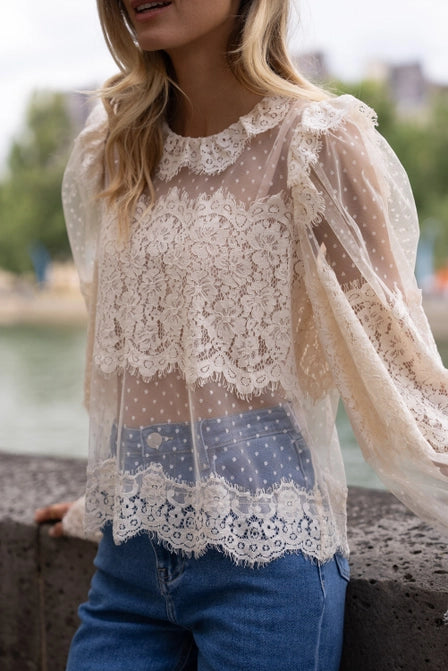 Victoire Blouse w/ Lace Collar (Ivory)