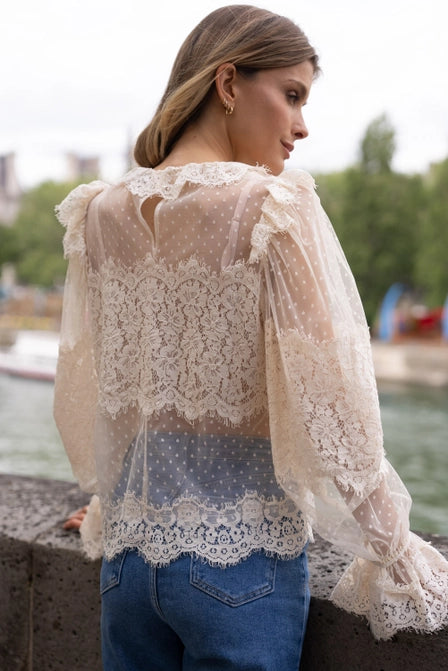 Victoire Blouse w/ Lace Collar (Ivory)