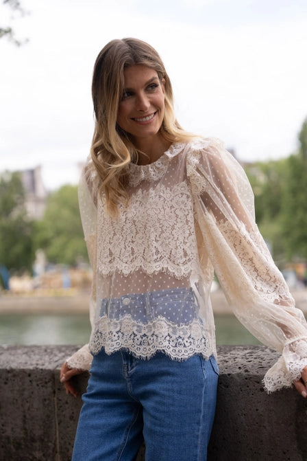 Victoire Blouse w/ Lace Collar (Ivory)